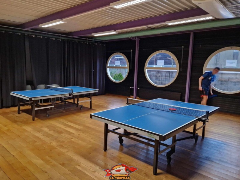 Les deux tables de ping-pong, Bowland Vidy/Lausanne.