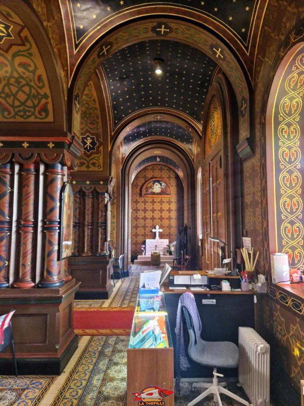 Bas-côtés, intérieur, Eglise orthodoxe russe de Genève.