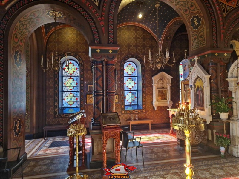 Bas-côtés, intérieur, Eglise orthodoxe russe de Genève.