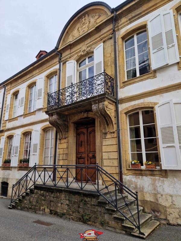 Rue Haute, Sens Château → Eglise, Vieille Ville médiévale de Grandson, Jura-Nord vaudois, Vaud, Suisse