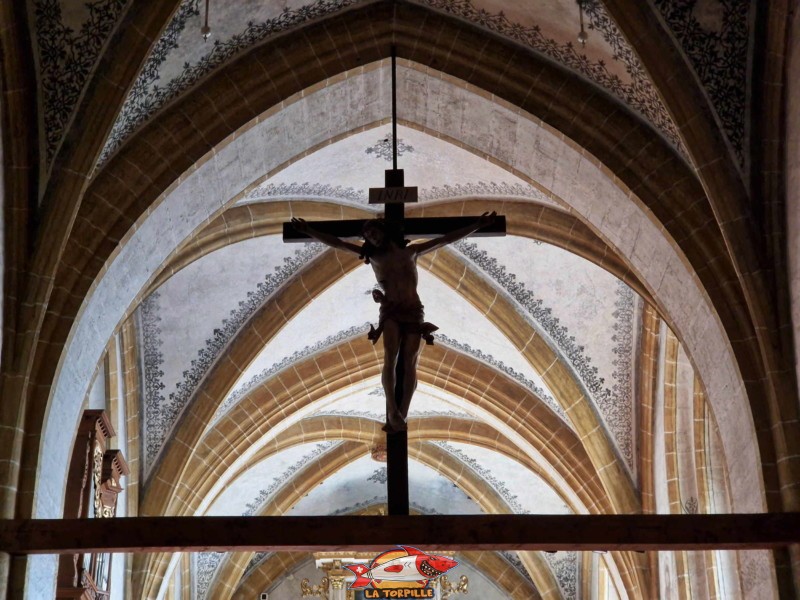 Choeur, Christ. Collégiale Saint-Laurent d'Estavayer-le-Lac, église catholique, broye, canton de Fribourg.