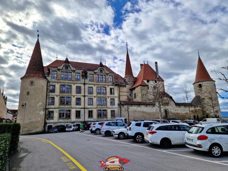 Le château depuis le côté est. Ville médiévale d'Avenches, vieille ville, région de la Broye, canton de Vaud.