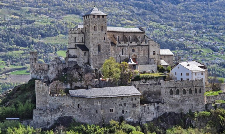 🏰 Basilique et Château de Valère – Sion