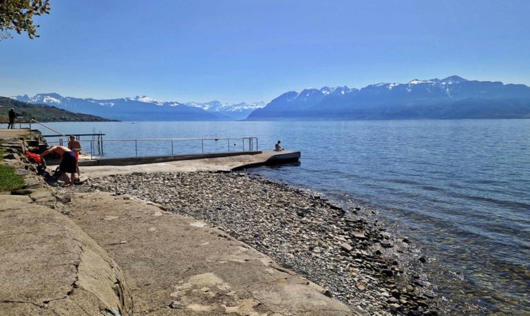 🏖️ Plage de la Pierre Ronde – Paudex