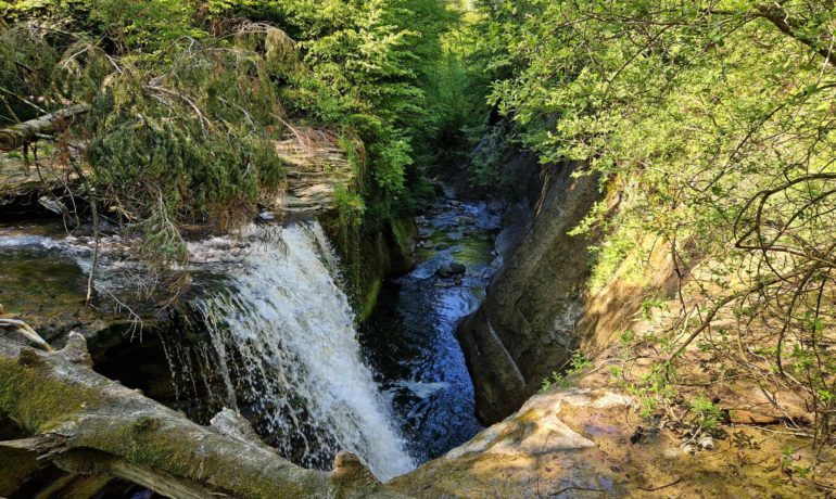 💧 Cascade de la Tuayre – Vulliens