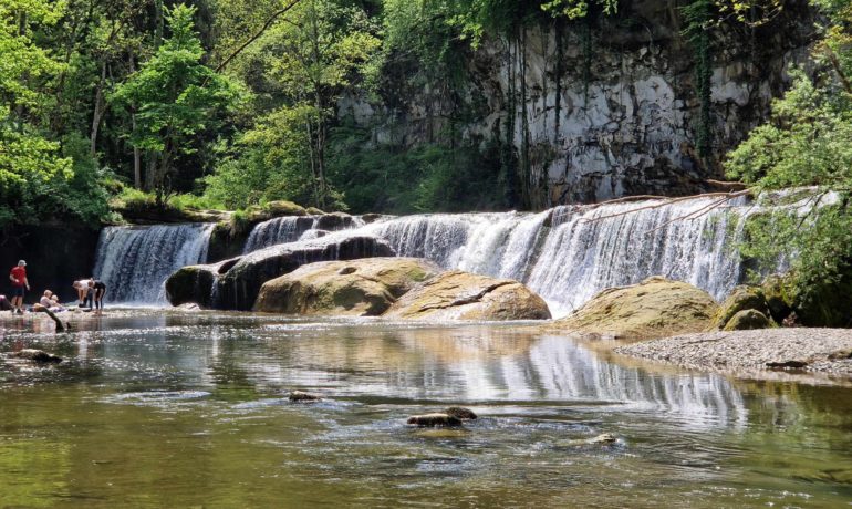 💧 Chutes De Chavannettes – Rue