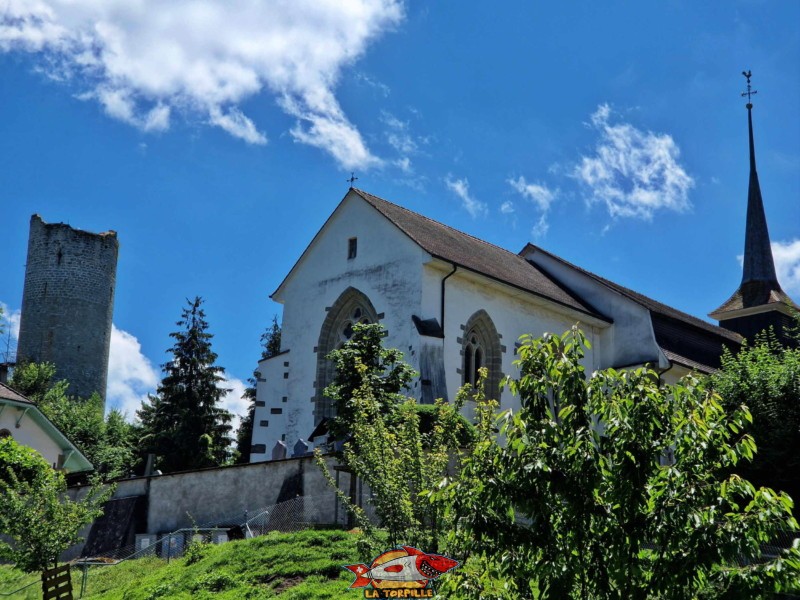 L'église de Montagny-les-Monts. Tour de Montagny-les-Monts