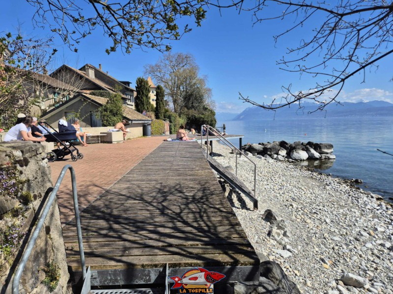 Plage Ouest, bains des dames, st-prex, canton de Vad, lac Léman.