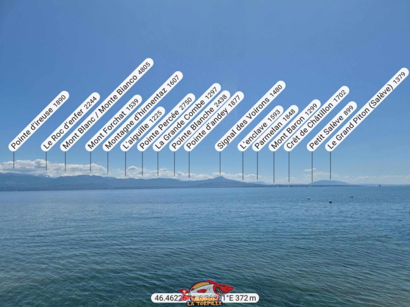 La vue direction Sud depuis la plage du Plongeon à Perroy. Le Salève.