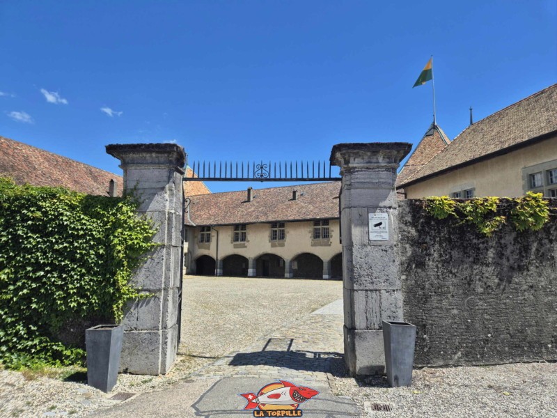 Cour intérieure, château de Rolle, Canton de Vaud.