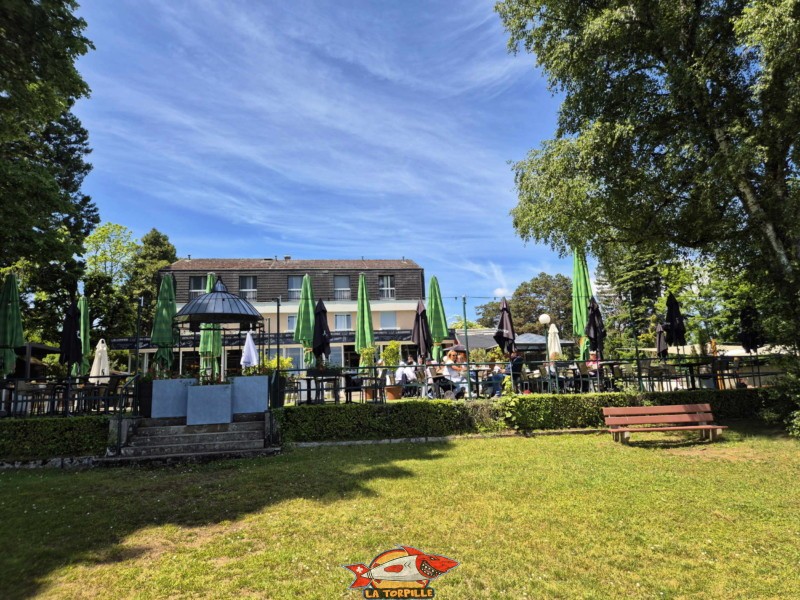 Restaurant. Plage de la Falaise, Gland. Léman, canton de Vaud.