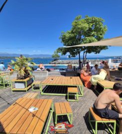 🌊 Tropical Corner – Cologny