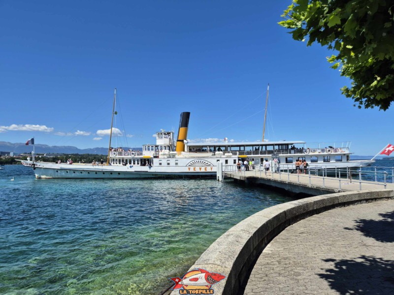 photos de la jetée depuis la quai Gustave-Ador jusqu'au débarcadère CGN des Eaux-Vives.