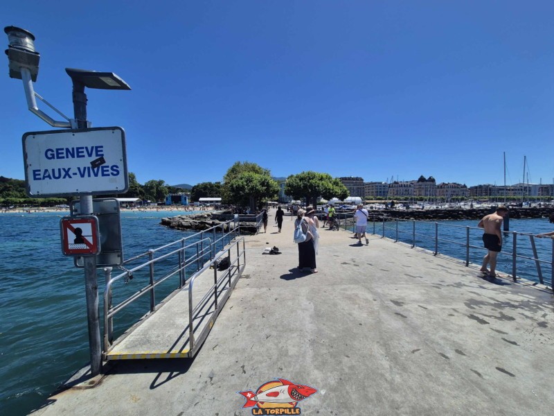 photos de la jetée depuis le débarcadère CGN des Eaux-Vives jusqu'au quai Gustave-Ador.