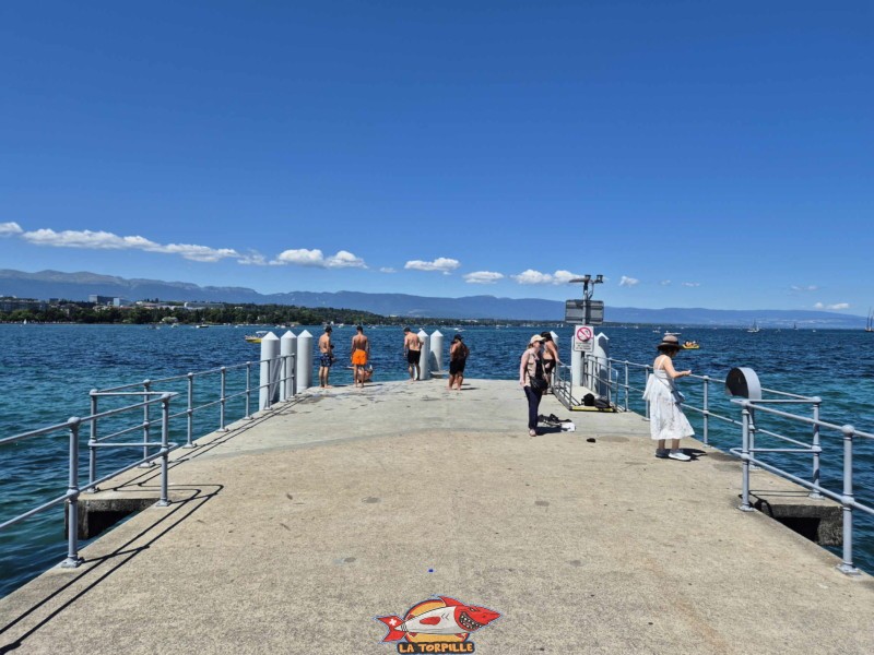 photos de la jetée depuis la quai Gustave-Ador jusqu'au débarcadère CGN des Eaux-Vives.