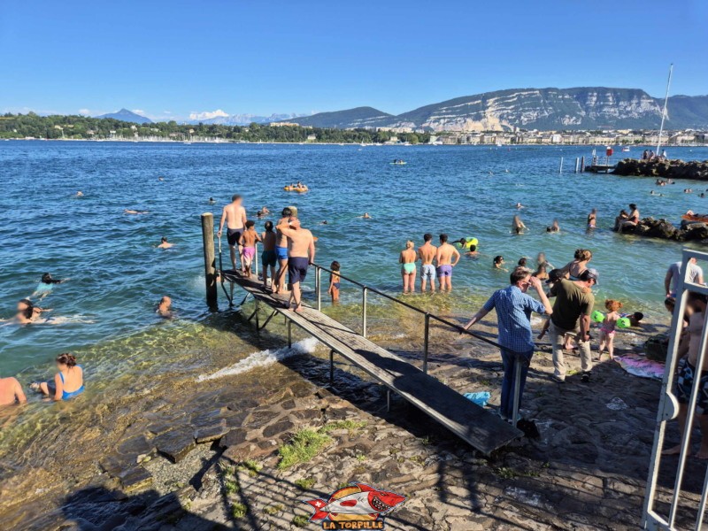 partie nord de la plage de Perle du Lac.