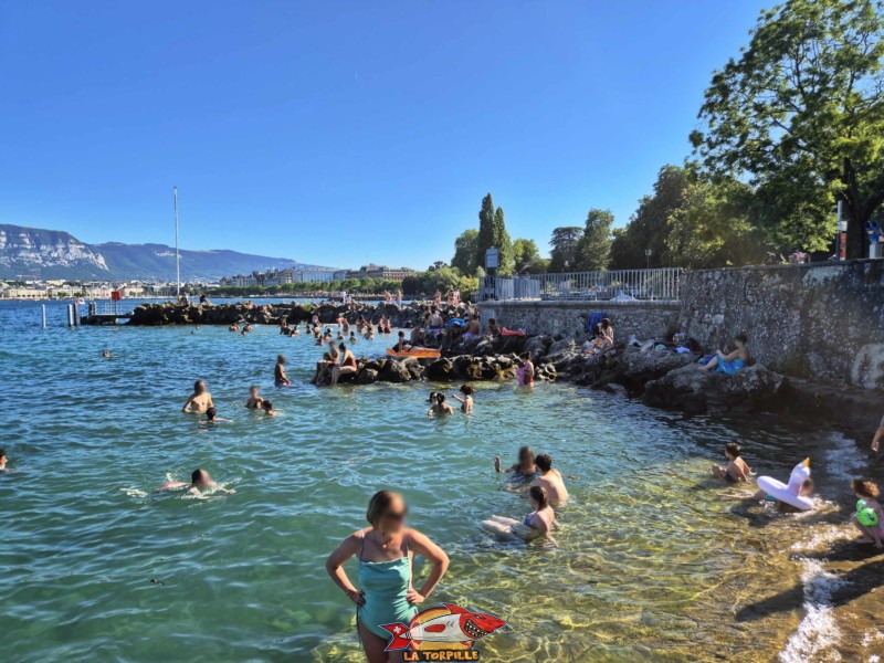 partie nord de la plage de Perle du Lac.