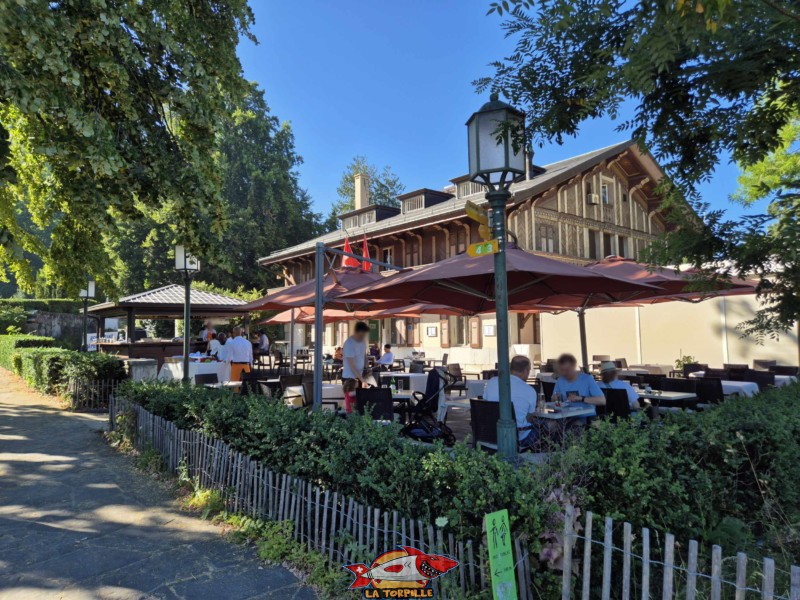 Le restaurant de la Perle du Lac.