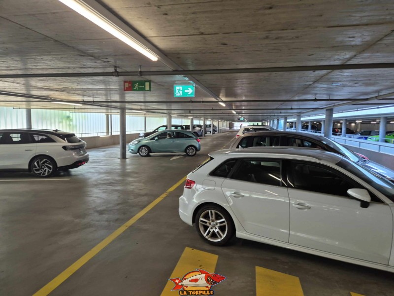 Le parking souterrain de la gare de Bienne.