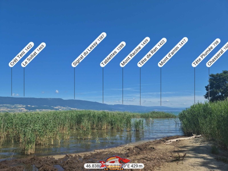 Le panorama, direction nord, depuis la plage de Font I. Le Soliat, Mont Racine, Tête de Ran, Mont d'Amin.