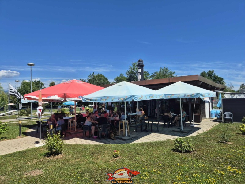 crêperie Vent d'Ouest, Estavayer-le-lac, La terrasse.