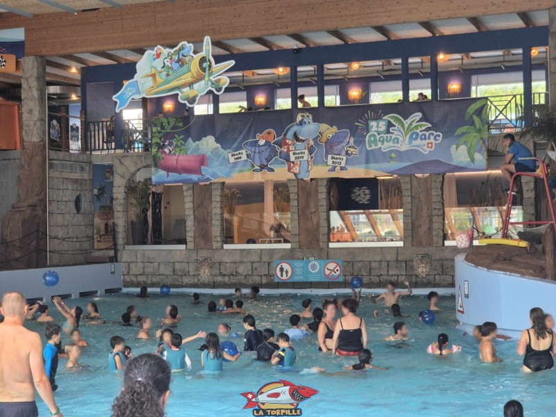 Les deux zones VIPs qui correspondent aux quatre vitres. Aquaparc Les deux zones VIPs qui correspondent aux quatre vitres. Aquaparc