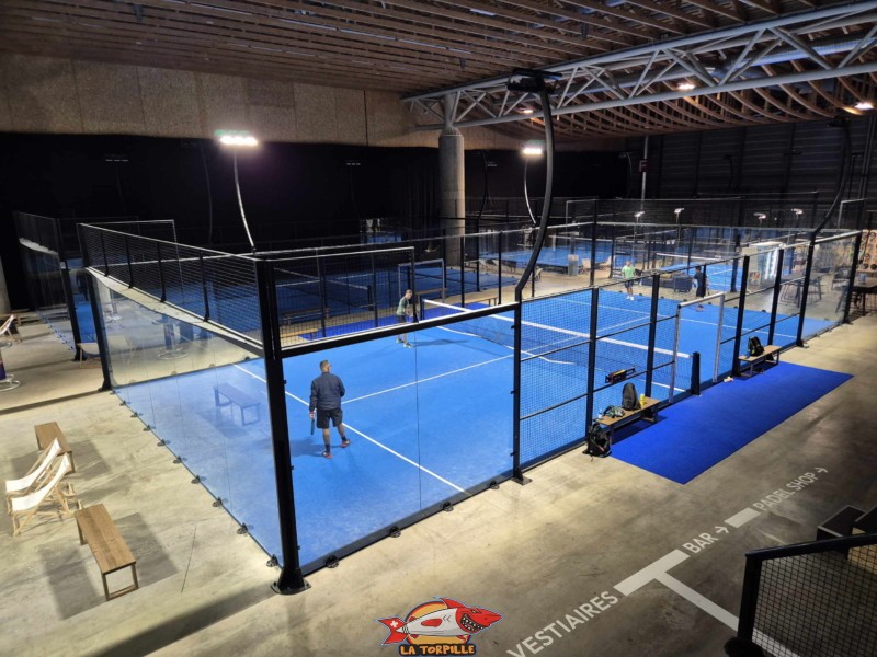 terrains de padel. Padel Parc Fribourg, Granges-Paccot.