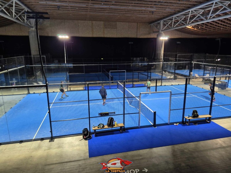 terrains de padel. Padel Parc Fribourg, Granges-Paccot.