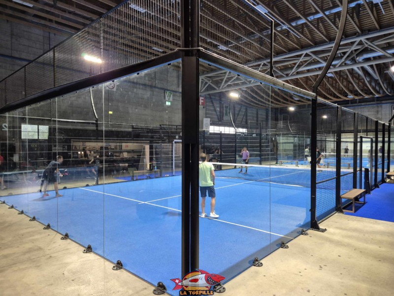 terrains de padel. Padel Parc Fribourg, Granges-Paccot.
