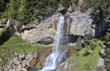 💧 Cascade du Pichiour – Crans-Montana