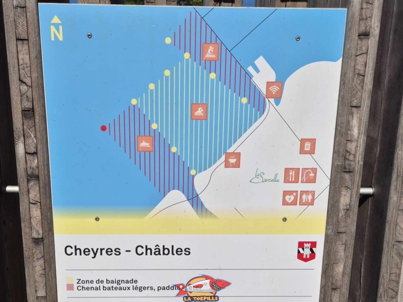 Le plan de la plage de Cheyres. La zone centrale est réservée aux nageurs. Plage de Cheyres, Canton de Fribourg, lac de Neuchâtel.