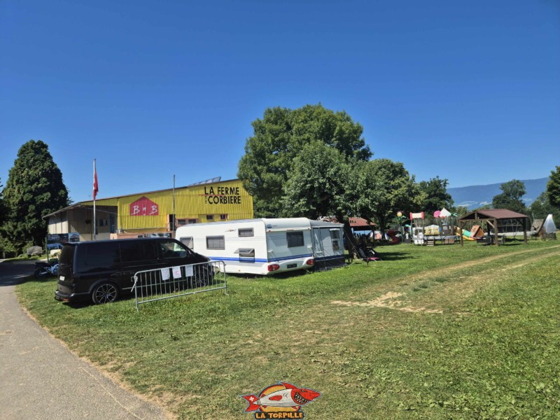 La Ferme de la Corbière . Plage de la Corbière, Estavayer, lac de Neuchâtel