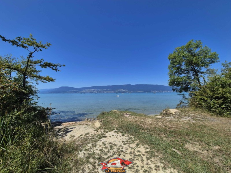 Les vues de la plage d'Autavaux depuis le milieu.