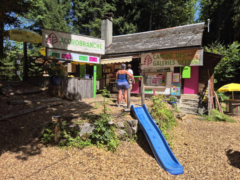 Réception. Accrobranche, Organic Adventure Park. Champéry, Val d'Illiez, Bas-Valais.