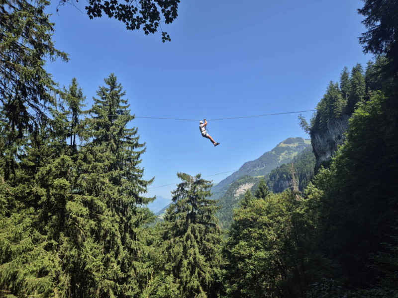 Tyroliennes. Accrobranche, Organic Adventure Park. Champéry, Val d'Illiez, Bas-Valais.