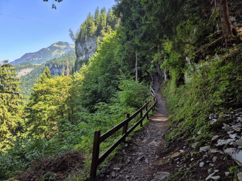 Niveau 1. Balade par la Galerie Défago, Champéry, Val d'Illiez.