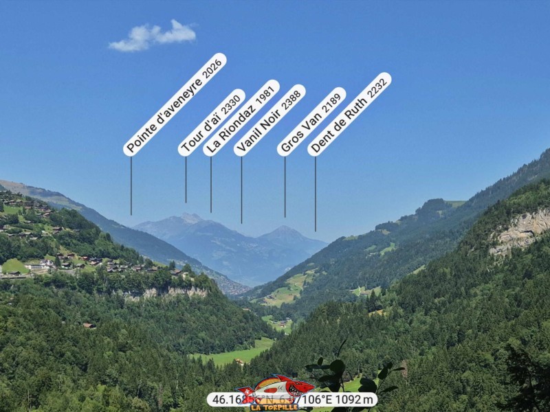 Le zoom sur les Alpes vaudoises et le val d'Illiez.