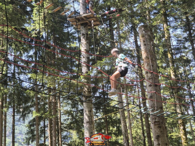 Ateliers. Accrobranche, Organic Adventure Park. Champéry, Val d'Illiez, Bas-Valais.