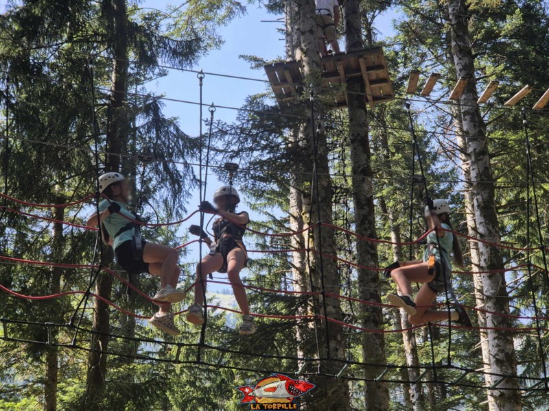 Ateliers. Accrobranche, Organic Adventure Park. Champéry, Val d'Illiez, Bas-Valais.