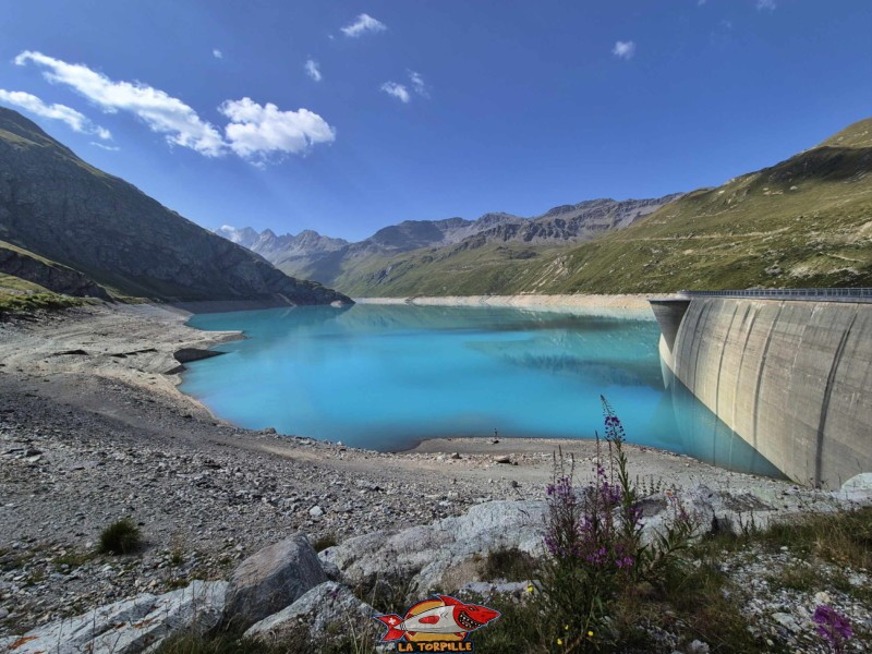 Coté amont. Barrage de Moiry, Val d'Anniviers.