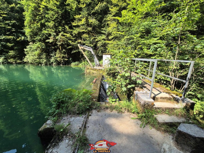 Barrage. Lac Vert d'Untervelier, Haute-Sorne, district de Delémont. canton du Jura.