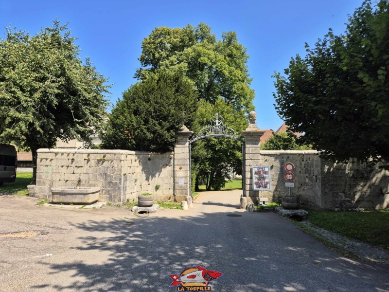 Entrée. L'abbaye de Bellelay, Commune de Saicourt, Jura bernois.