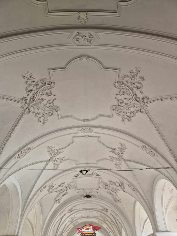 Intérieur. Le plafond. Abbatiale. L'abbaye de Bellelay, Commune de Saicourt, Jura bernois.
