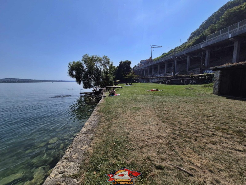 Les photos depuis le côté nord de la zone de baignade de Funtelen.