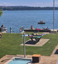🏊🏖️ Plage et Piscine Extérieure de Douanne