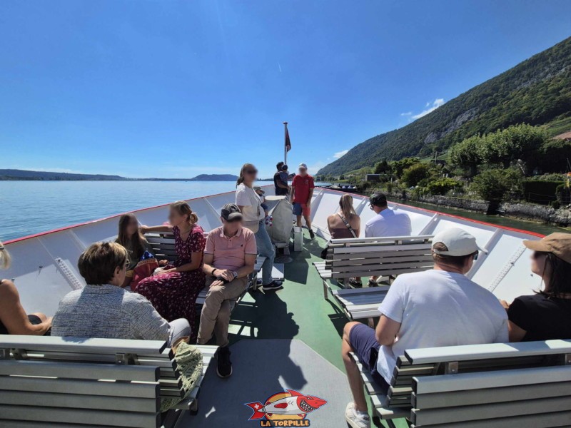 Le pont avant du bateau.
