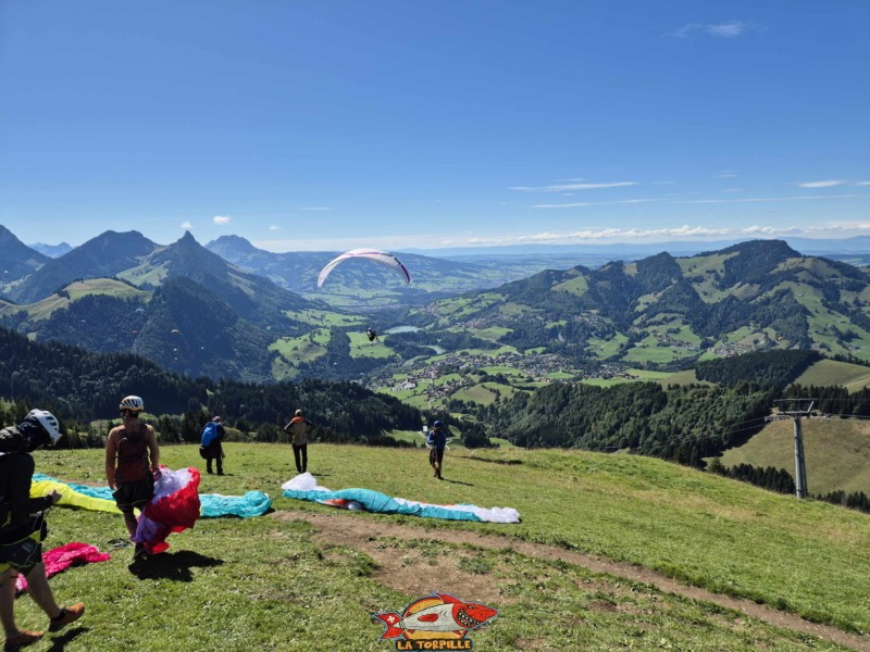 La magnifique vue sur la Gruyère et le Moléson depuis Vounetz.