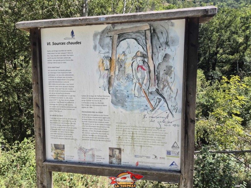 Un panneau donnant des indications sur les sources. Combioula