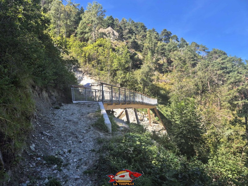 Descente Rive gauche. Gorges de la Borgne - Val d'Hérens