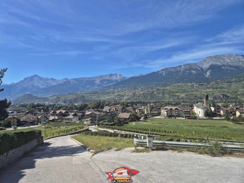 Le retour au parking se fait par le même chemin qu'à l'aller.